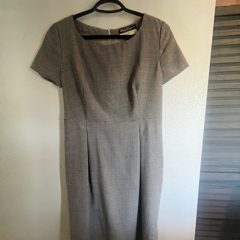 Vintage Salvatore Ferragamo Wool Houndstooth Dress – Made in Italy, Size 44